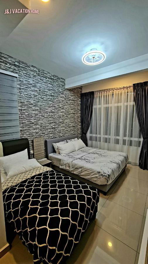 J&J Vacation Home@Novo8 Residence Kampong Tambak ภายนอก รูปภาพ