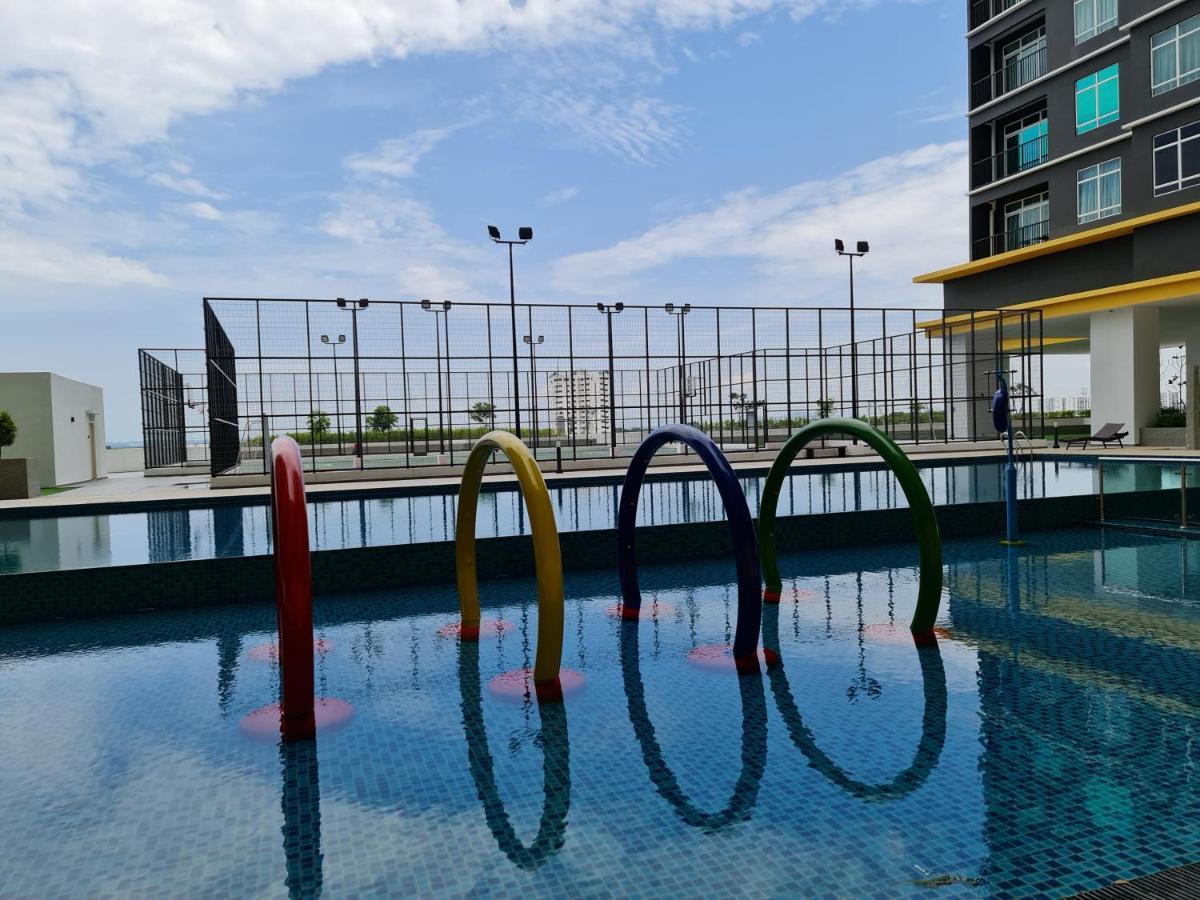 J&J Vacation Home@Novo8 Residence Kampong Tambak ภายนอก รูปภาพ