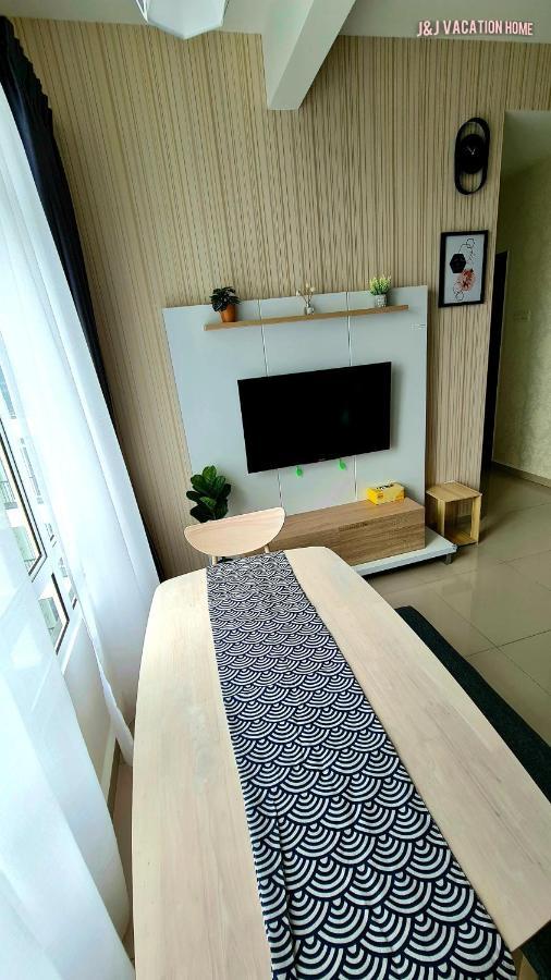 J&J Vacation Home@Novo8 Residence Kampong Tambak ภายนอก รูปภาพ